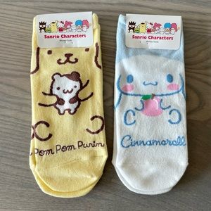 Brand new! Sanrio socks 2qty